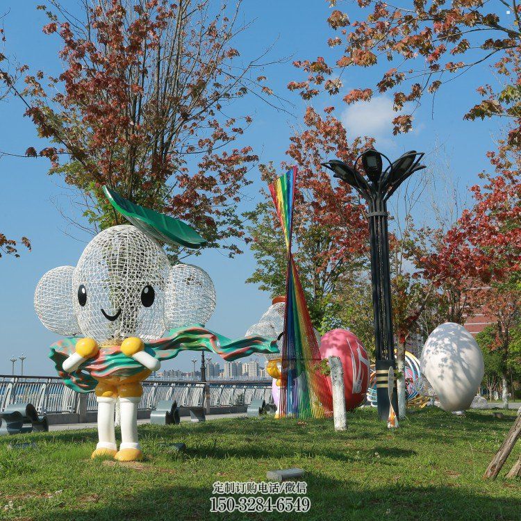 河源户外镂空卡通雕塑供应,花园小品,铁艺卡通雕塑展品 河源户外镂空卡通雕塑供应,花园小品,铁艺卡通雕塑展品