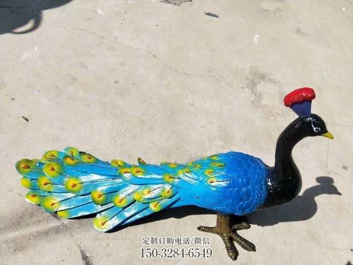 河源彩绘孔雀雕塑制作选用,景区案例,动物美陈雕塑 河源彩绘孔雀雕塑制作选用,景区案例,动物美陈雕塑